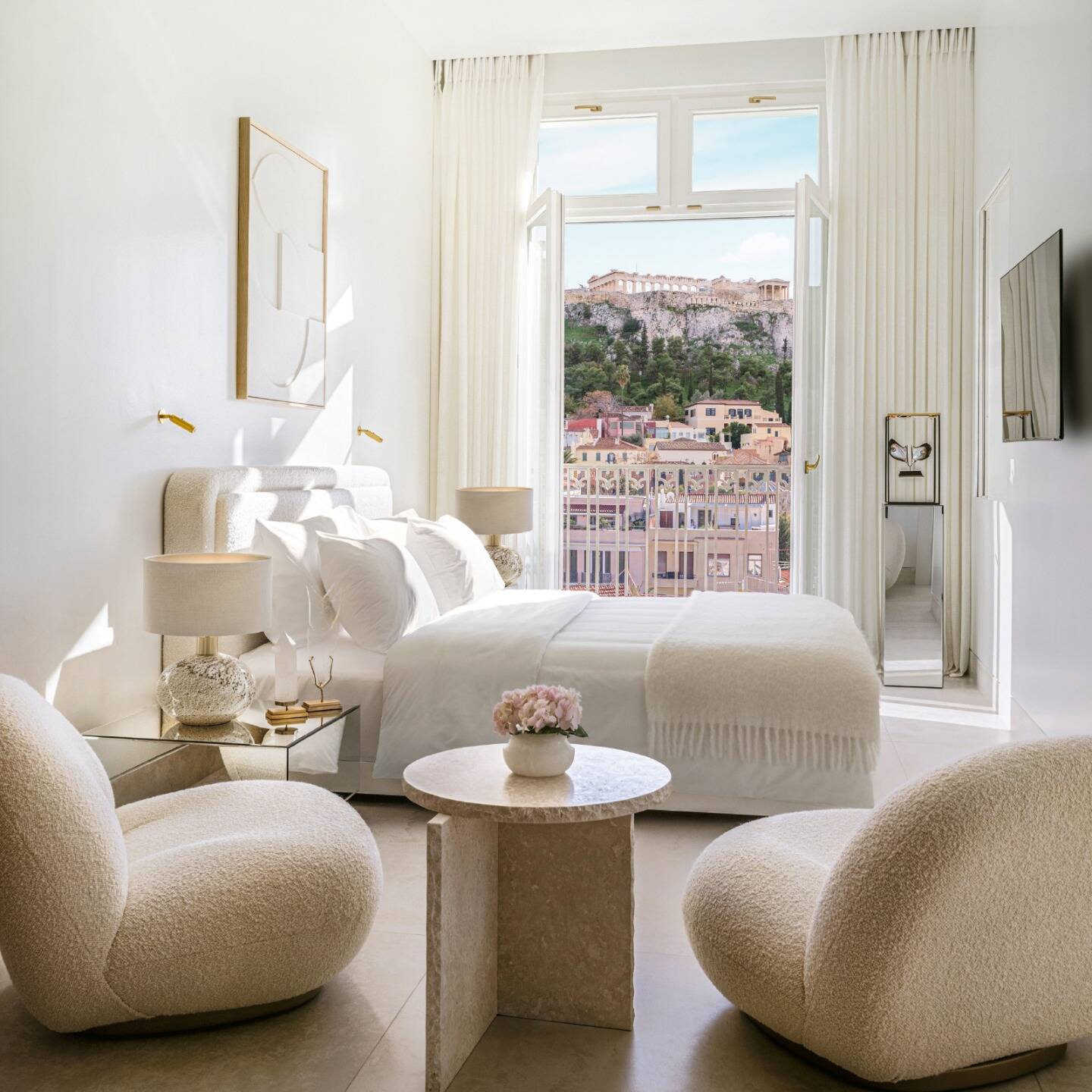 ACROPOLIS LUXURY JUNIOR SUITE