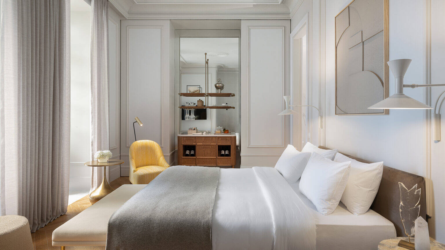 GRAND DELUXE ROOM