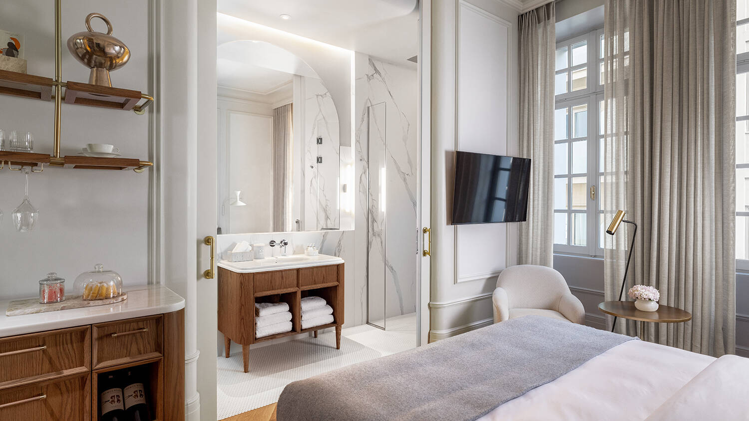 ATHENIAN ROOM