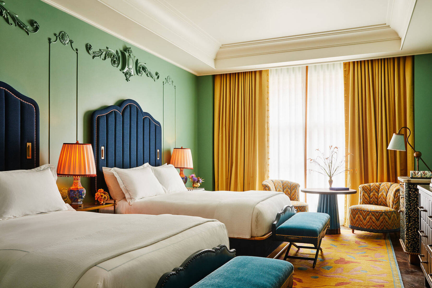 THE MANSION SUITE TWO DOUBLES 