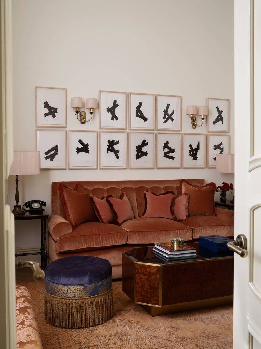 PARLOUR SUITE