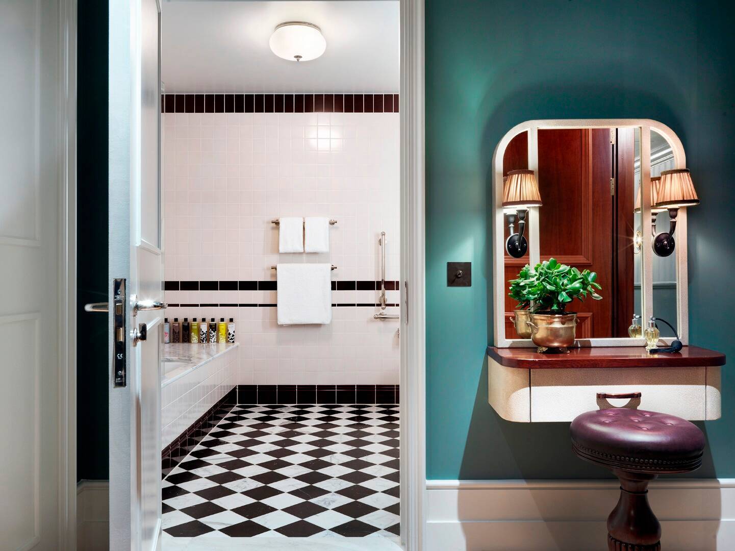 ACCESSIBLE ROOM