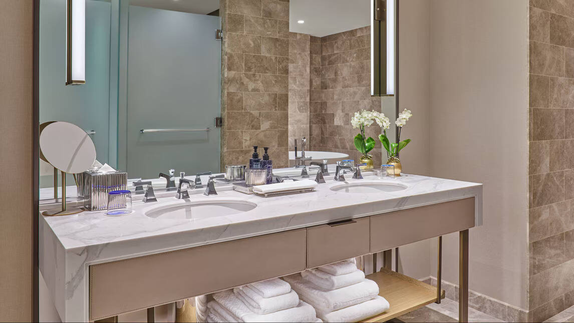 METROPOLITAN SUITE