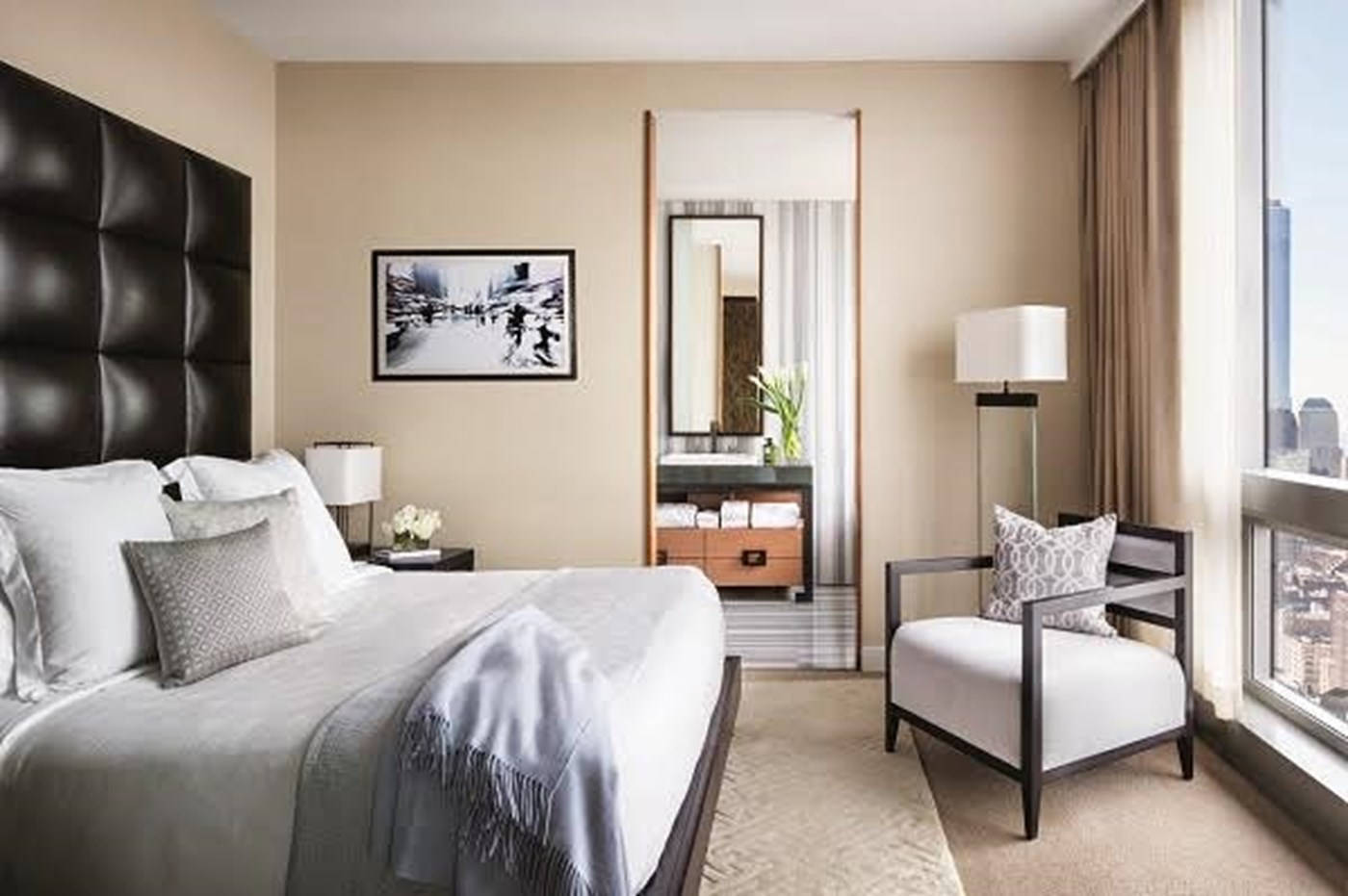 SKYLINE VIEW ONE BEDROOM SUITE