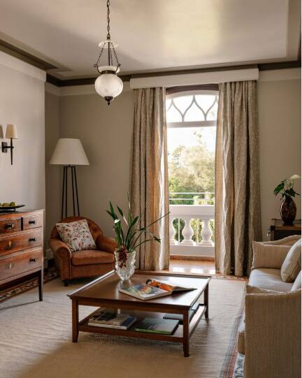 DELUXE SUITE