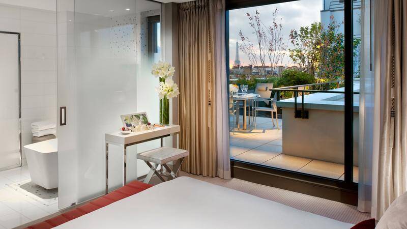 Mandarin Penthouse Suite