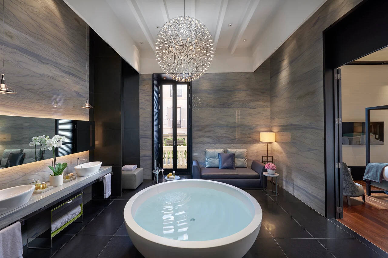 Grand Presidential Suite