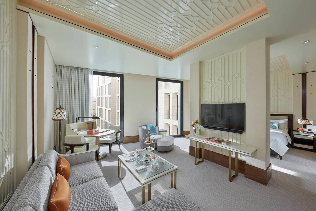 STUDIO KING SUITE