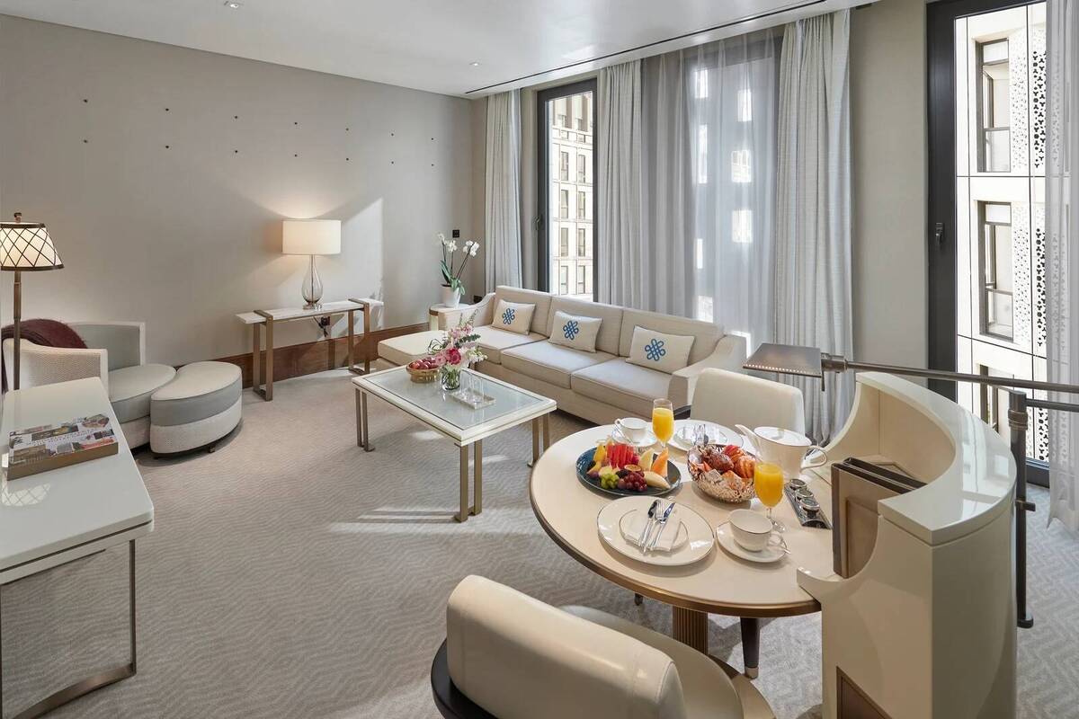 DELUXE KING ACCESSIBLE SUITE