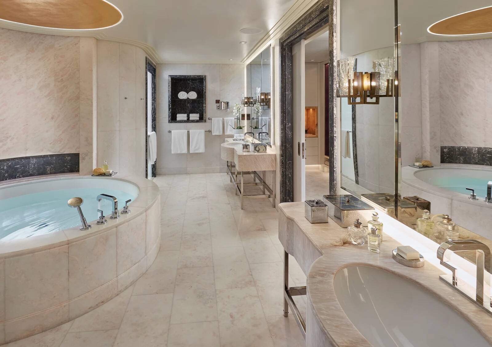 BARAHA PRESIDENTIAL KING SUITE
