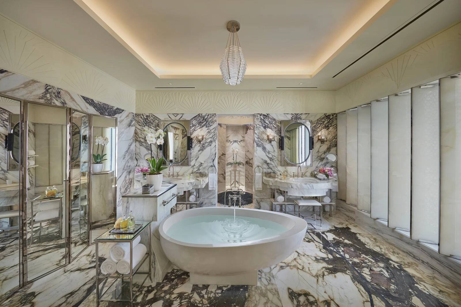 ROYAL TWO KING SUITE