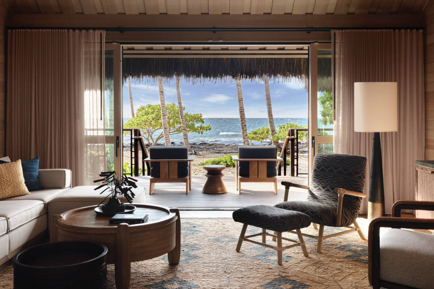 BEACH FRONT ONE BEDROOM KAUHALE