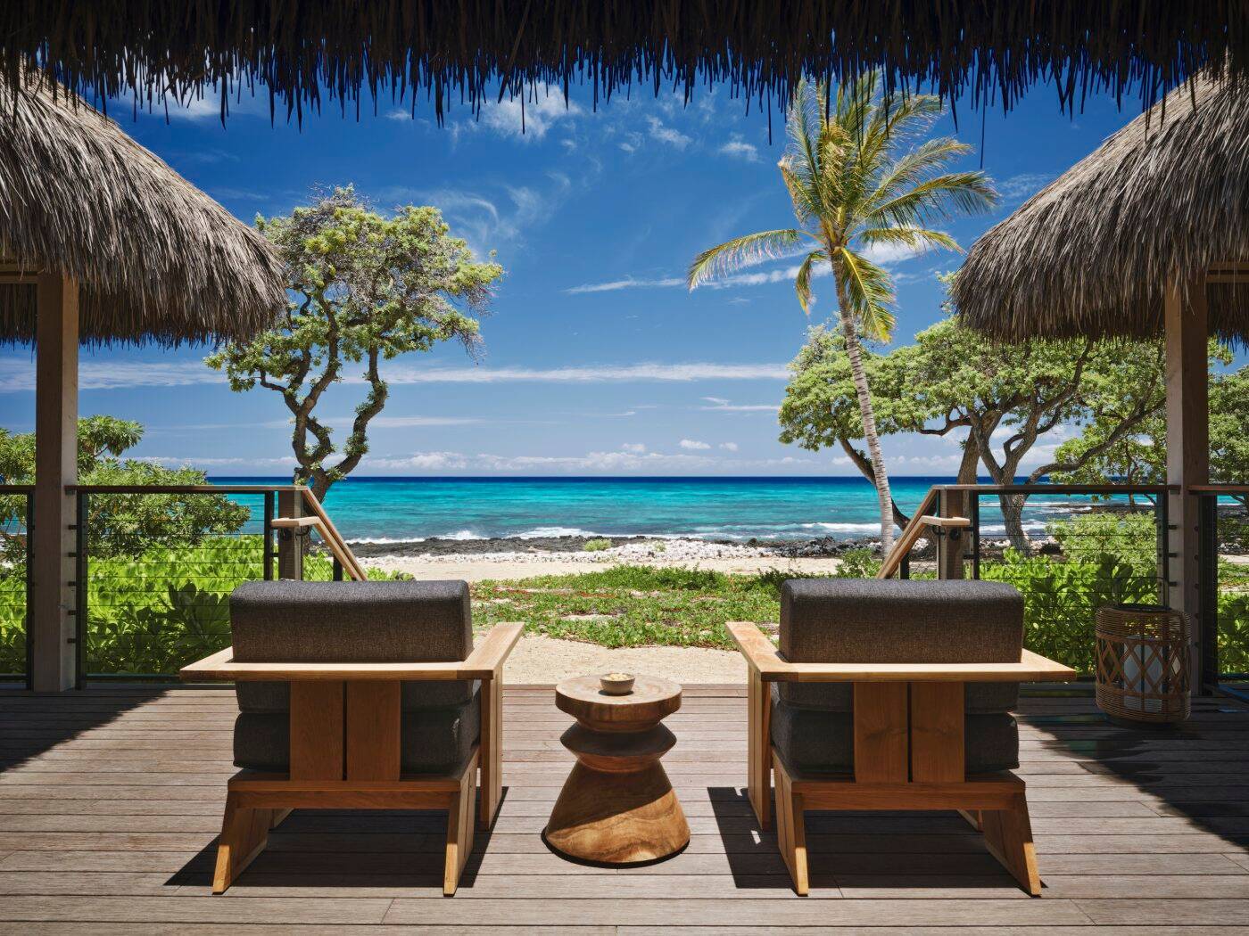 BEACH FRONT TWO BEDRROM KAUHALE