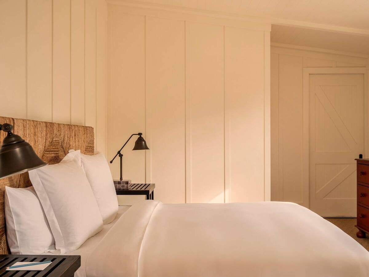 HILLTOP TWO BEDROOM FAMILY SUITE 