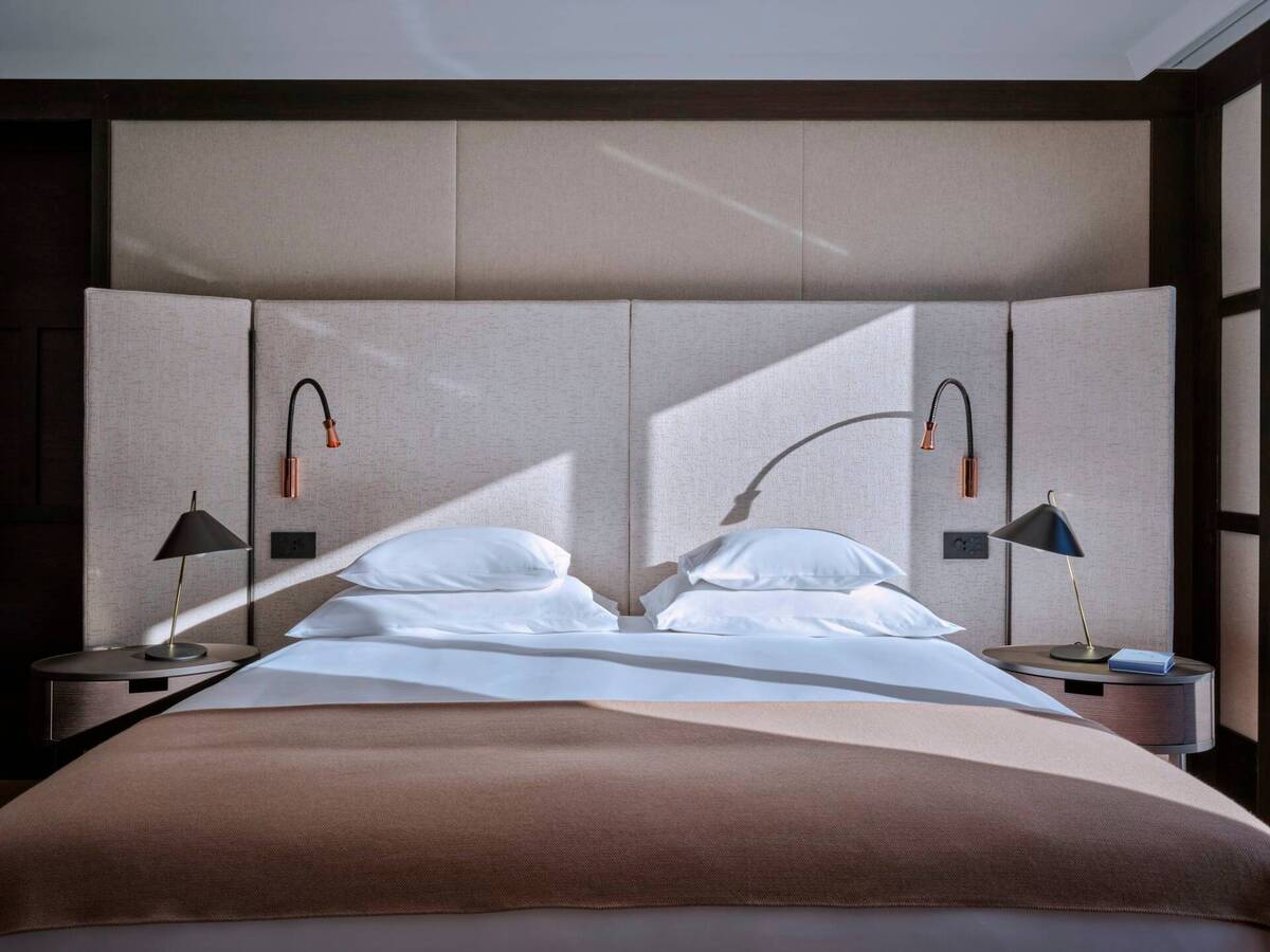 SERLAS WING GRAND ROOM