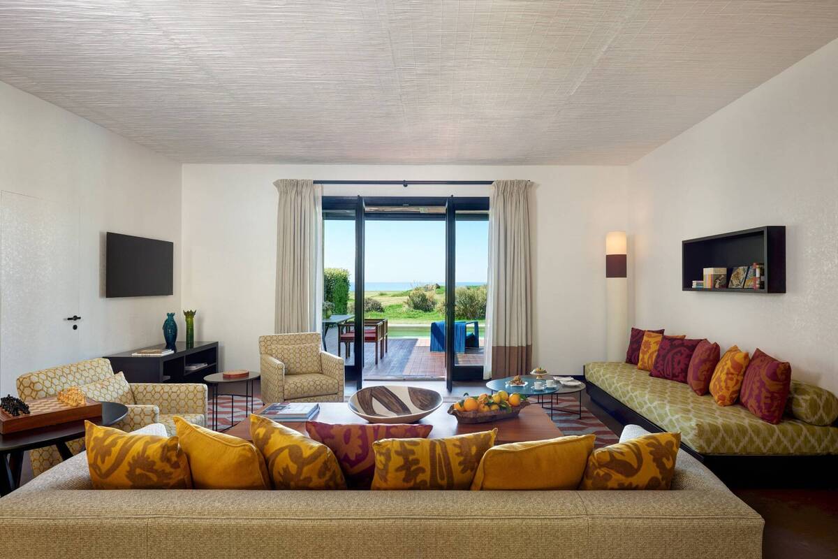 Three Bedroom Peonia Suite with Pool
