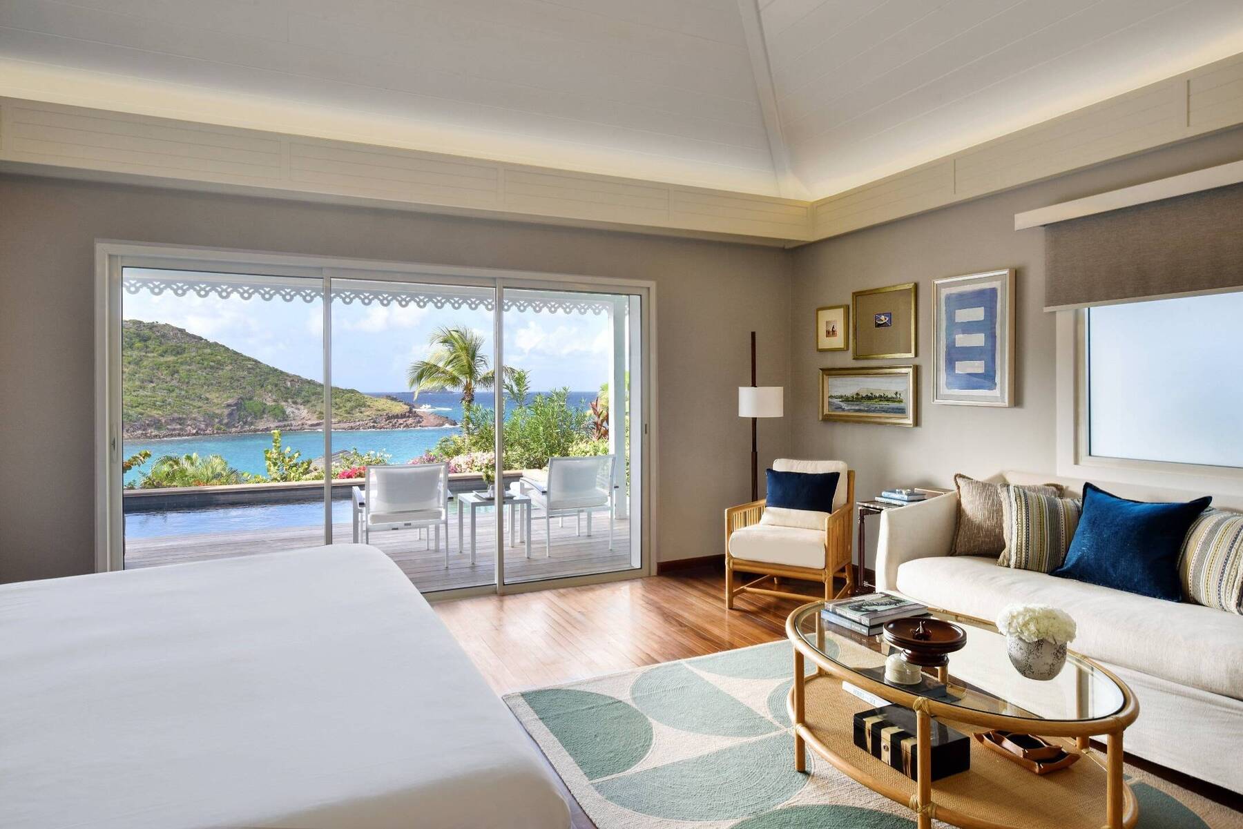 OCEAN BAY POOL ROOM