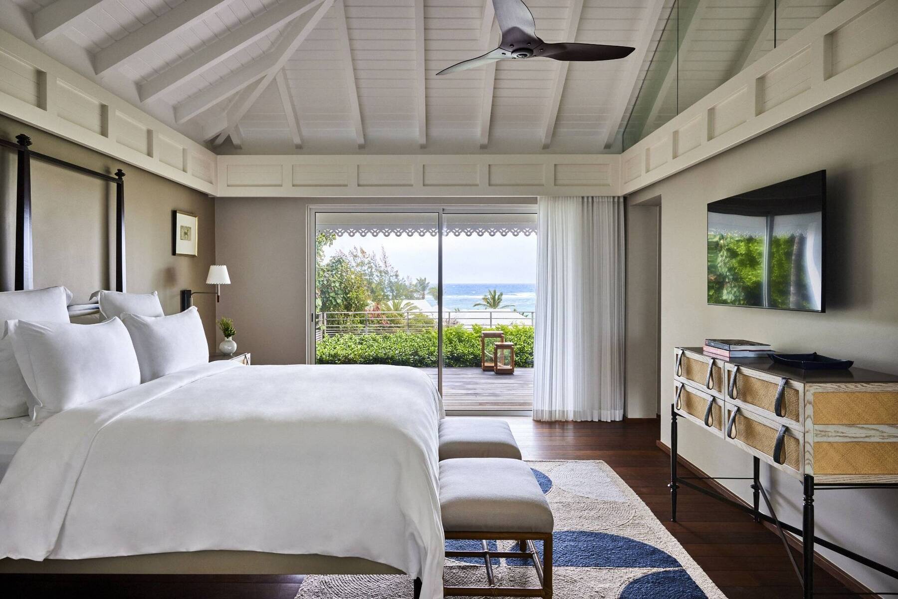SERENITY TWO BEDROOM SUITE