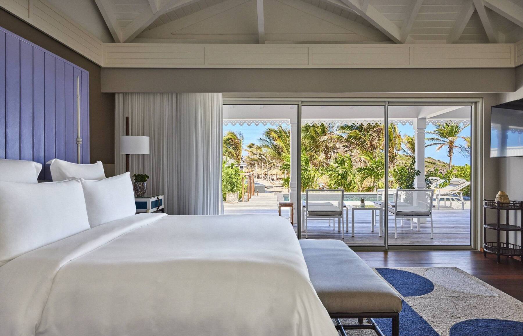 BEACH POOL SUITE