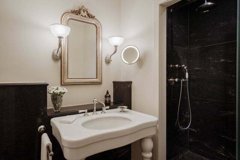 River Queen Room with Balcony