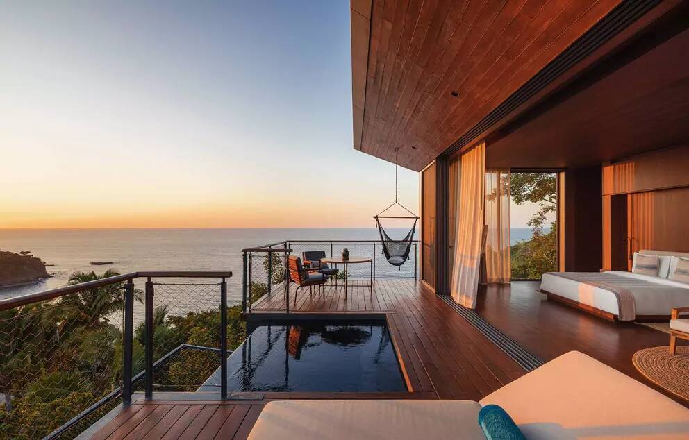 PREMIER PANORAMIC OCEAN TREEHOUSE