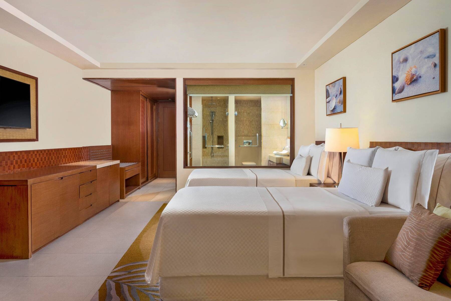 DOUBLE GUESTROOM
