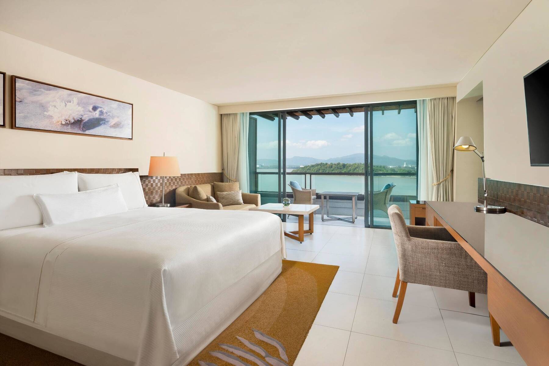 DUPLEX OCEANFRONT SUITE, SOFA BED