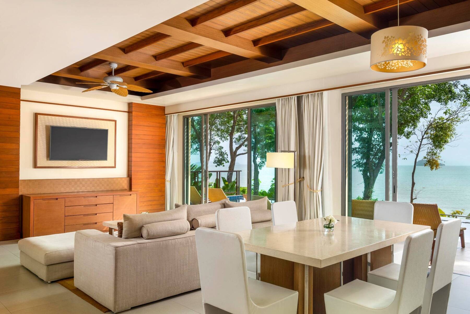 THREE BEDROOM OCEANFRONT VILLA