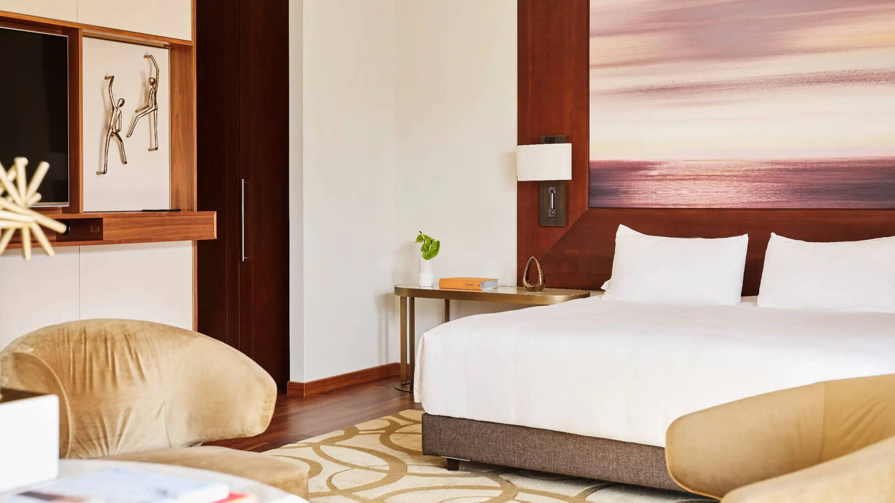 Park Corner Suite