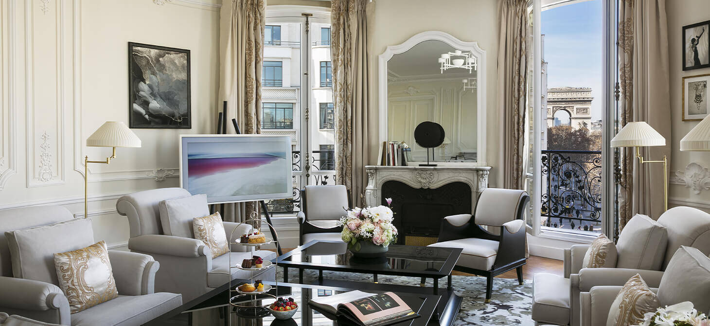 Arc de Triomphe Signature Suite