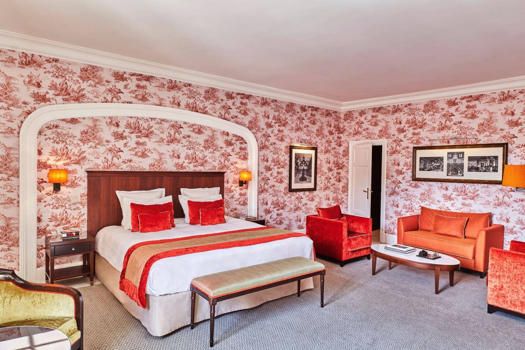PRESIDENTIAL SUITE