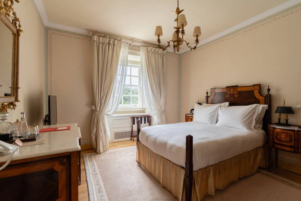 Deluxe Garden View Room