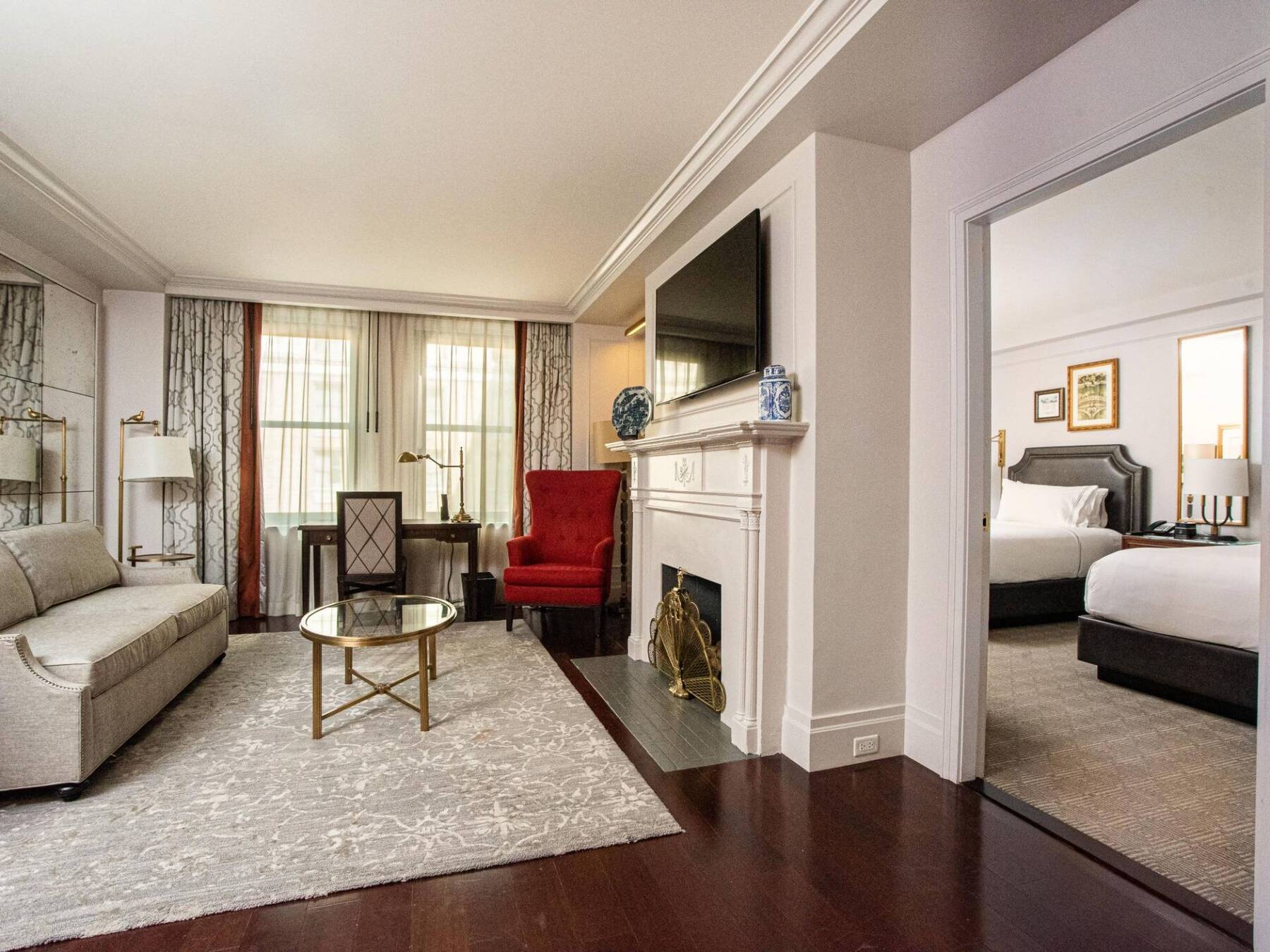 CLASSIC SUITE TWO DOUBLE