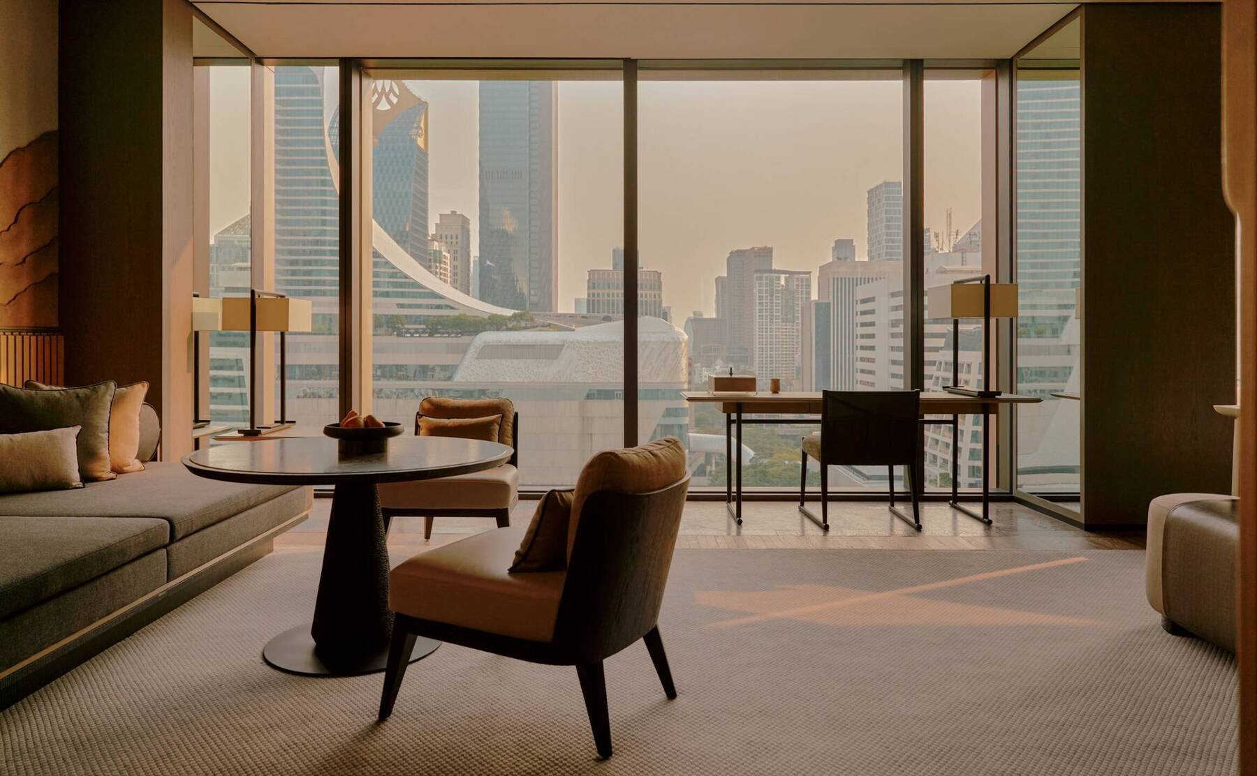 PREMIER SUITE 