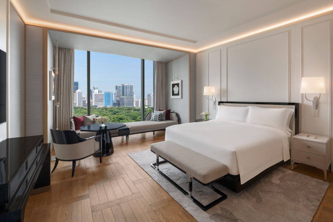 CLUB LOUNGE ACCESS KING LUMPINI PARK VIEW