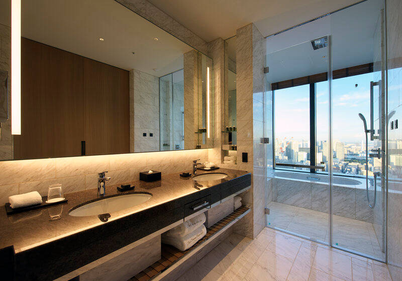 CLUB KING SUITE