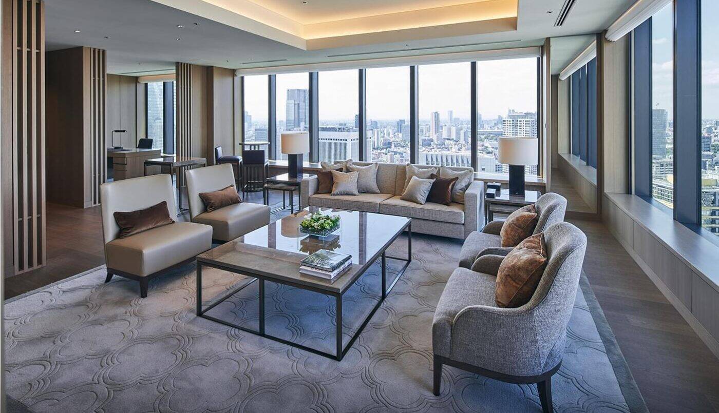 ROYAL SUITE