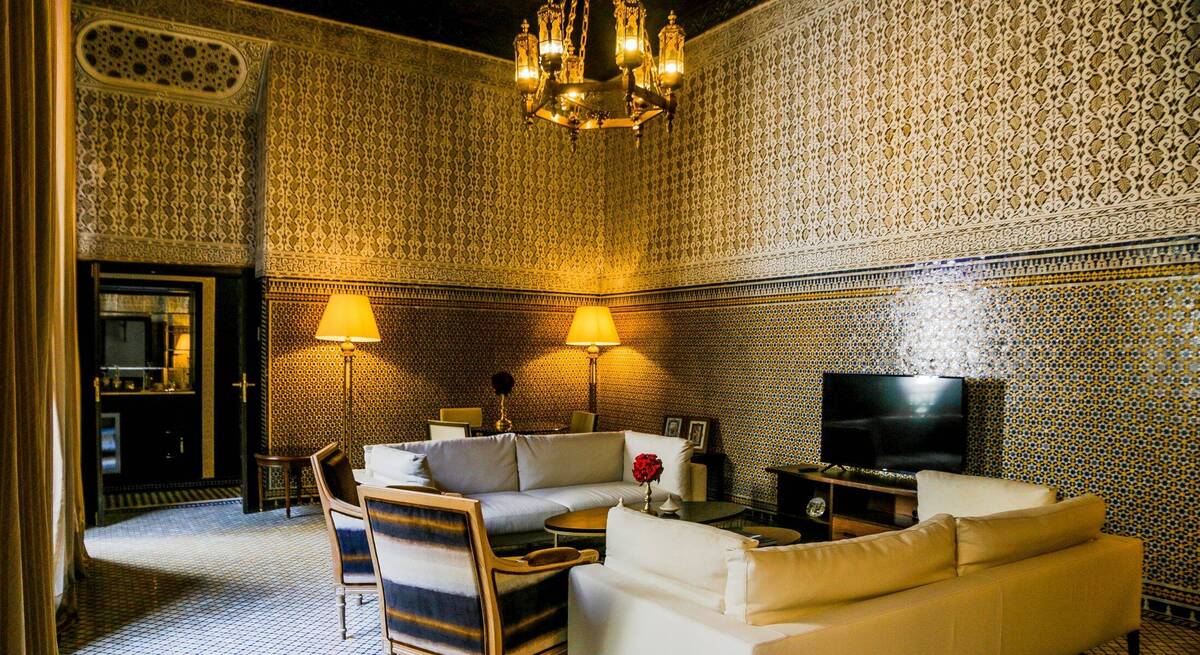 ROYAL SUITE