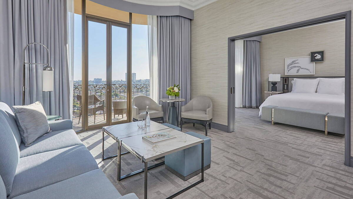 One-Bedroom Beverly Suite with Balcony