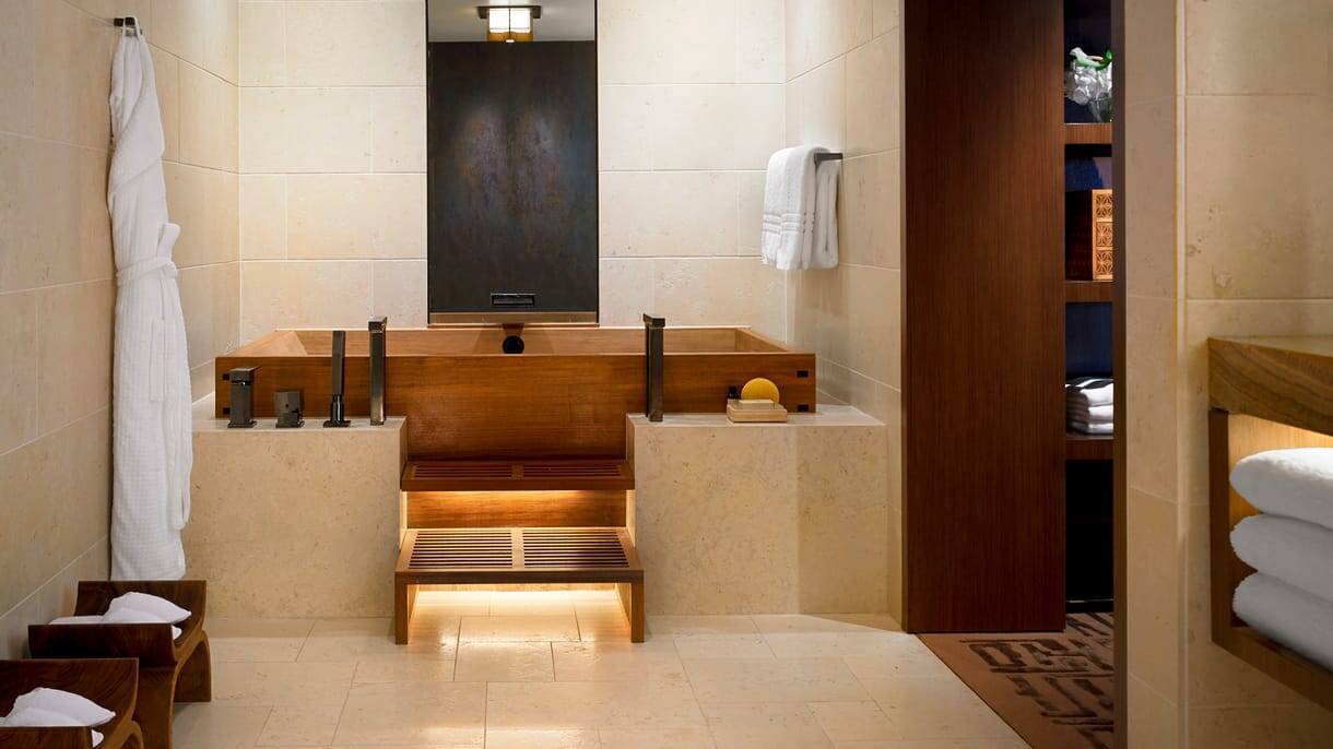 Hulopoe Presidential Suite