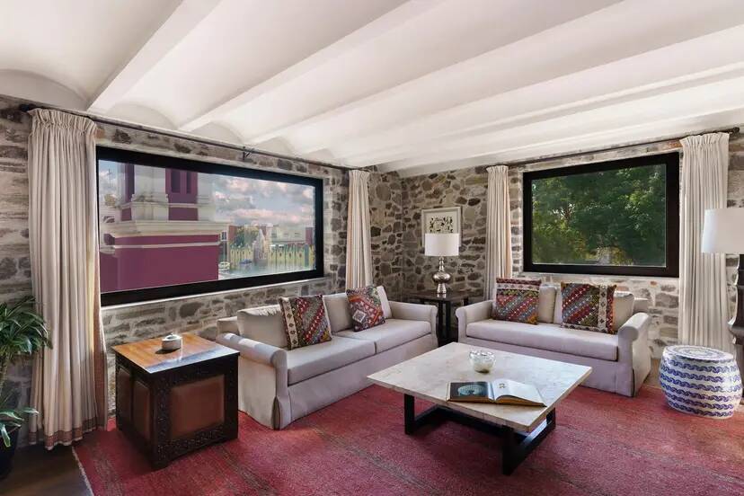 BLISS SUITE