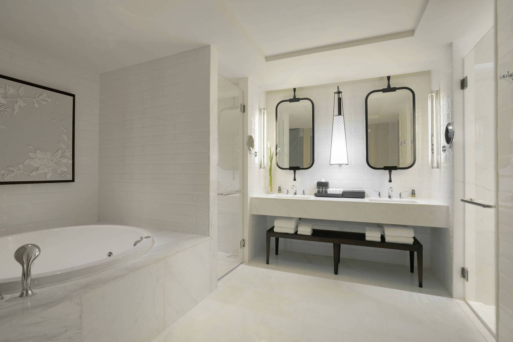 ONE BEDROOM PRESIDENTIAL SEA VIEW SUITE