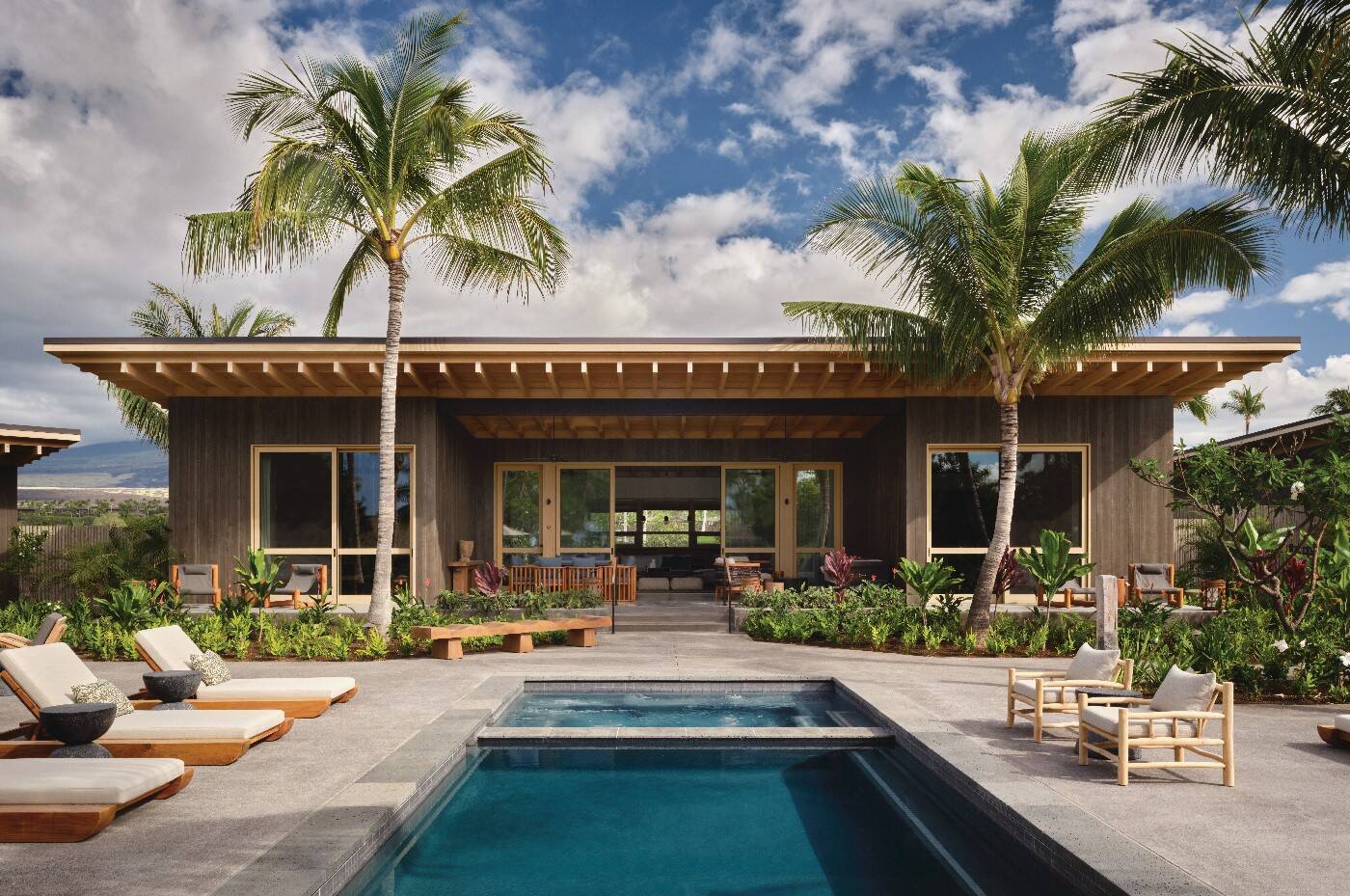 OHANA POOL FOUR BEDROOM KAUHALE