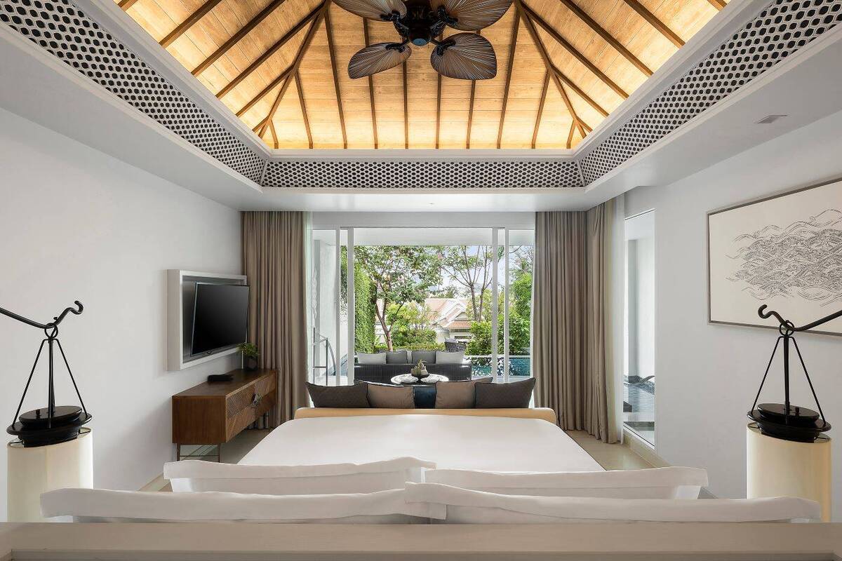 Wellbeing Sanctuary Pool Suite Twin