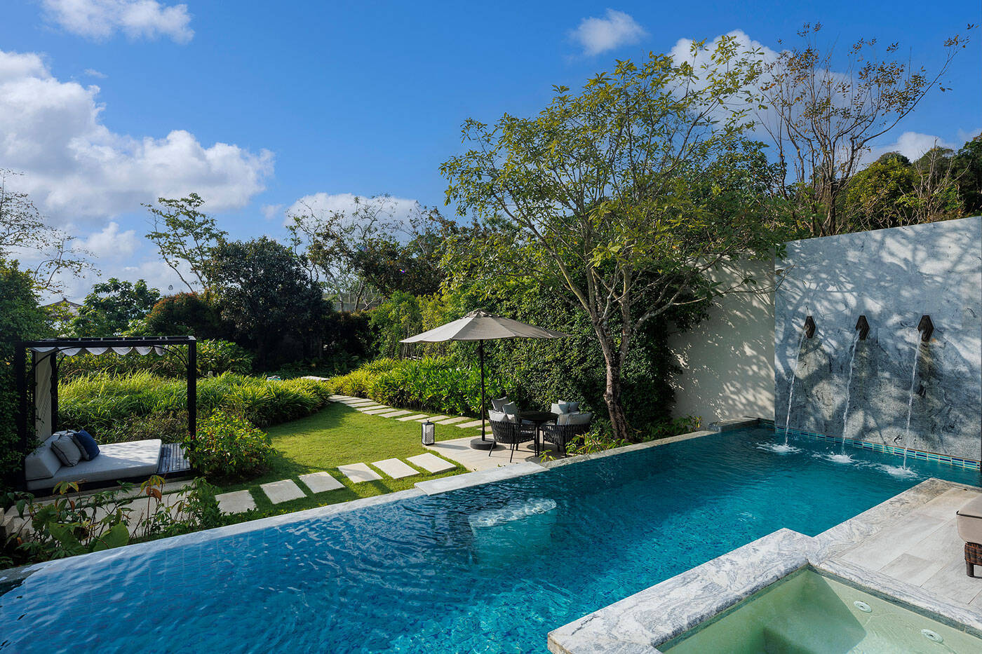 Deluxe Garden Pool Villa