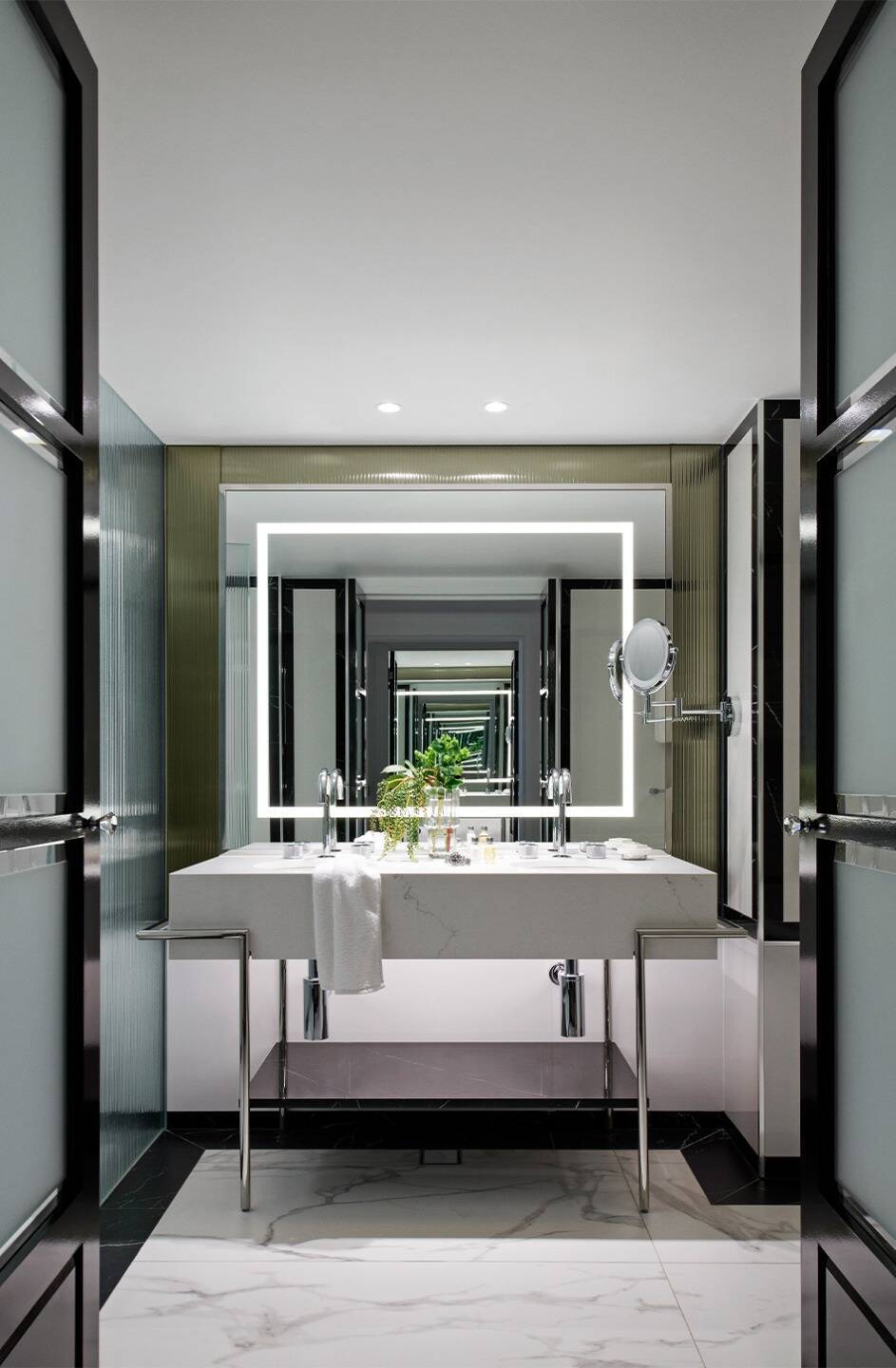 ROYCE SUITE