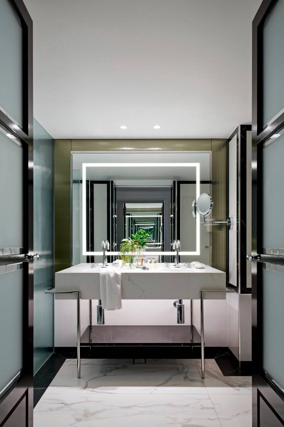 BOULEVARD SUITE