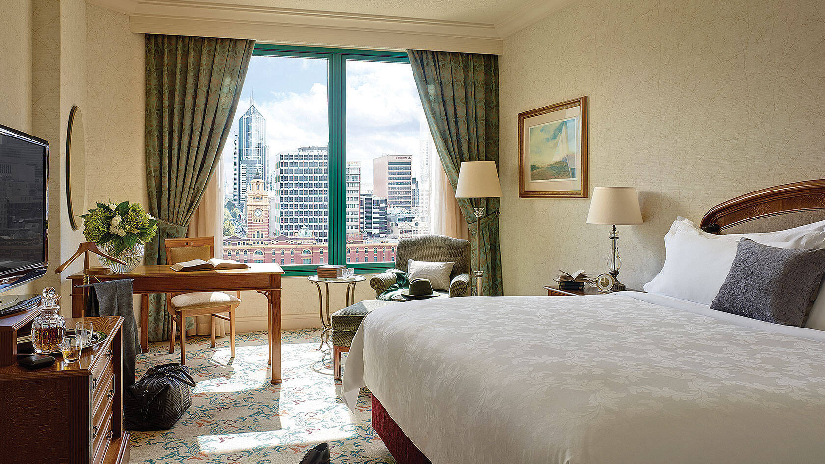 Club Executive River View King 