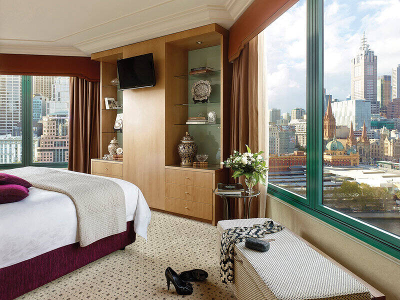 Club Executive River View Corner