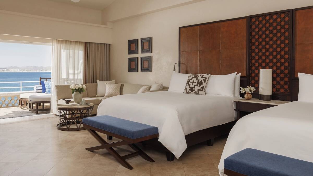 Palmilla Family Room Oceanfront